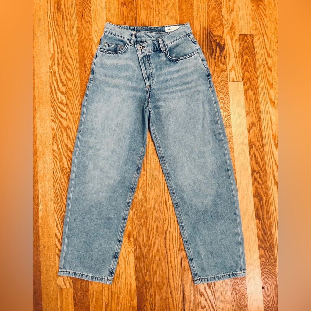 90’s baggy dad jeans